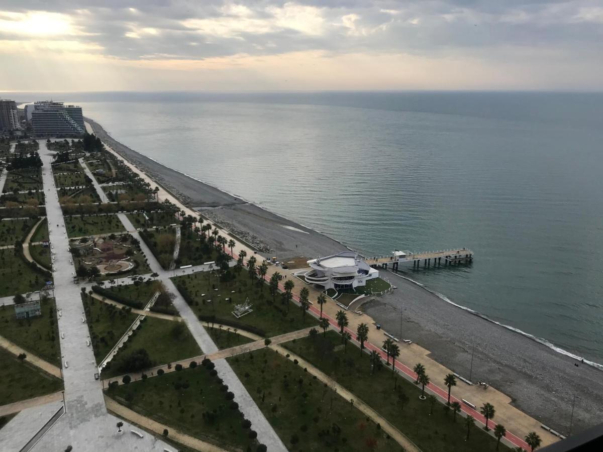 Orbi Beach Garden 巴统 外观 照片